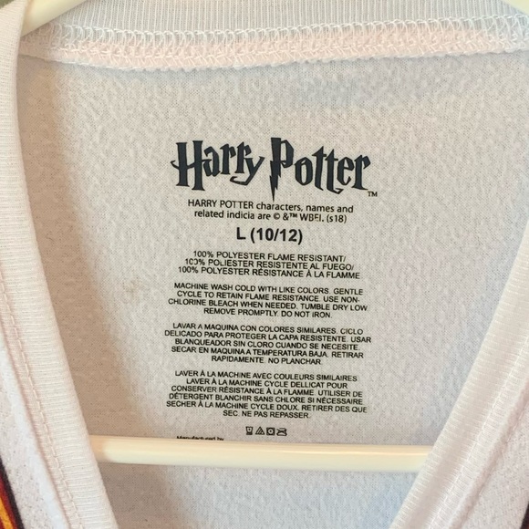 Harry Potter Gryffindor Dress - Picture 4 of 5